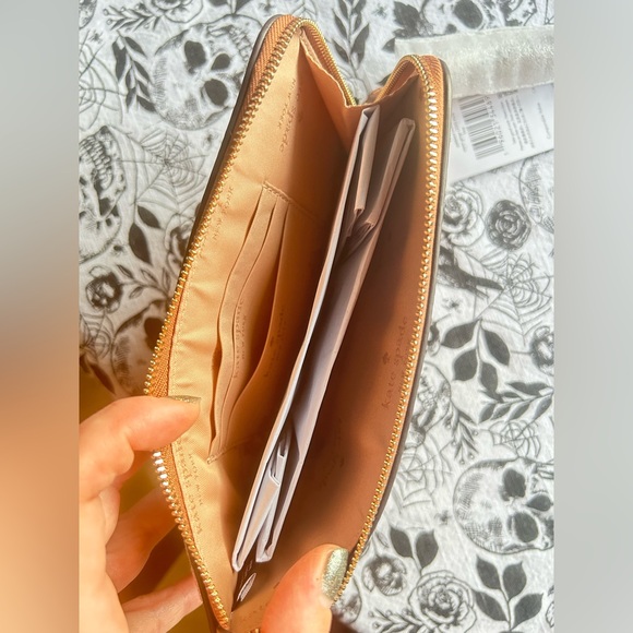 Kate Spade Ginger Pebbled Leather Pouch - Picture 4 of 5